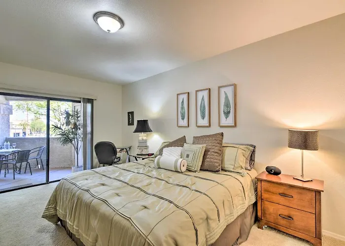 Balcony + Pools! Snowbird Retreat In *